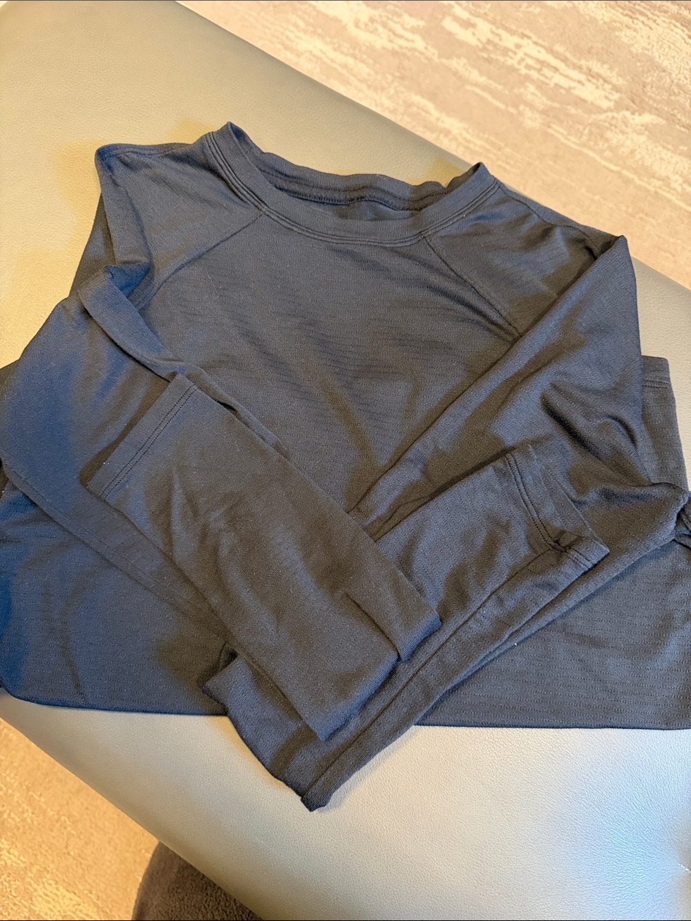 lululemon athletica women’s Long-Sleeve Crew in black